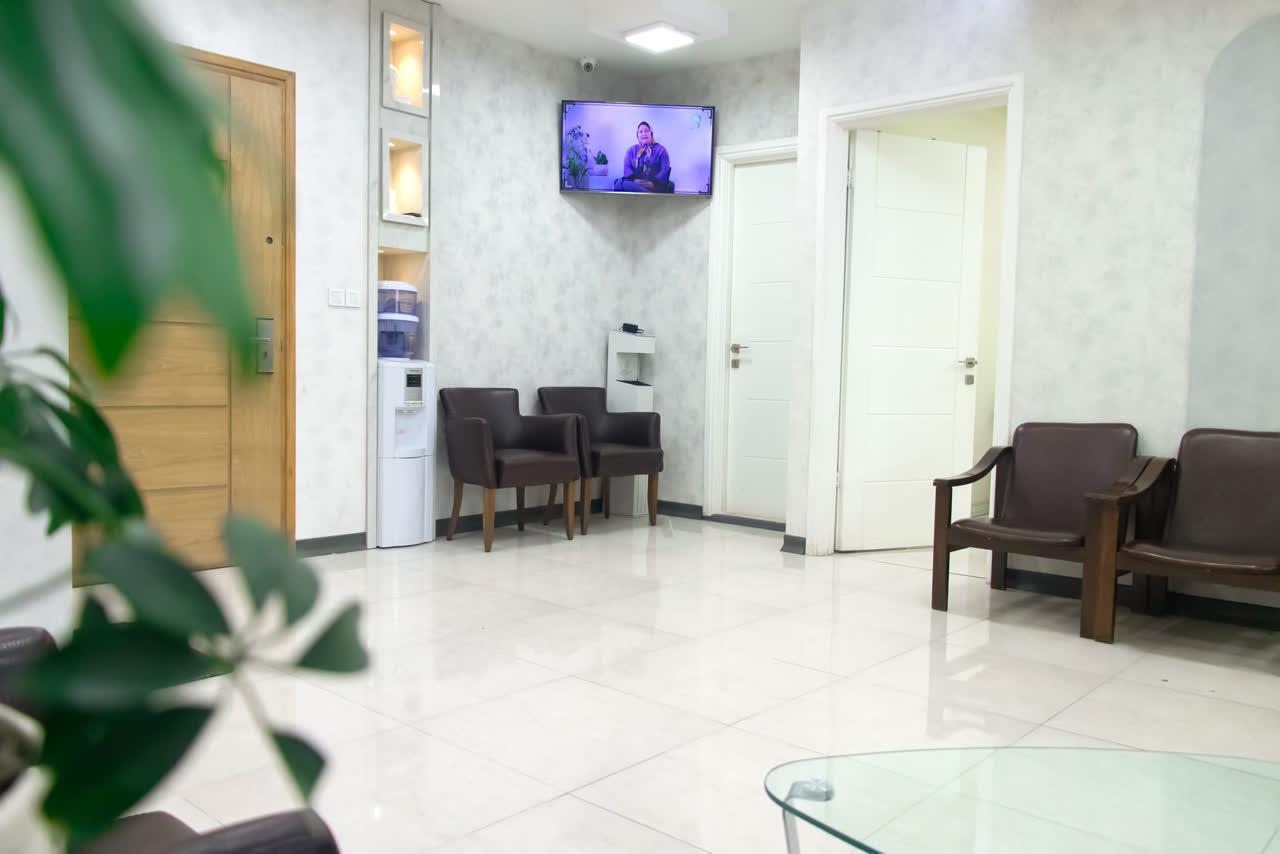 دکتر ثریا توکلی